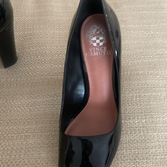Vince Camuto high heal - Picture 3 of 3